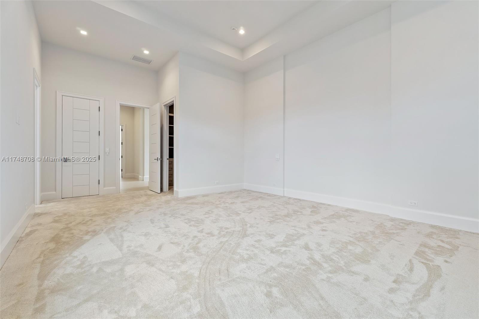 226 Bears Clb Dr Jupiter, FL 33477