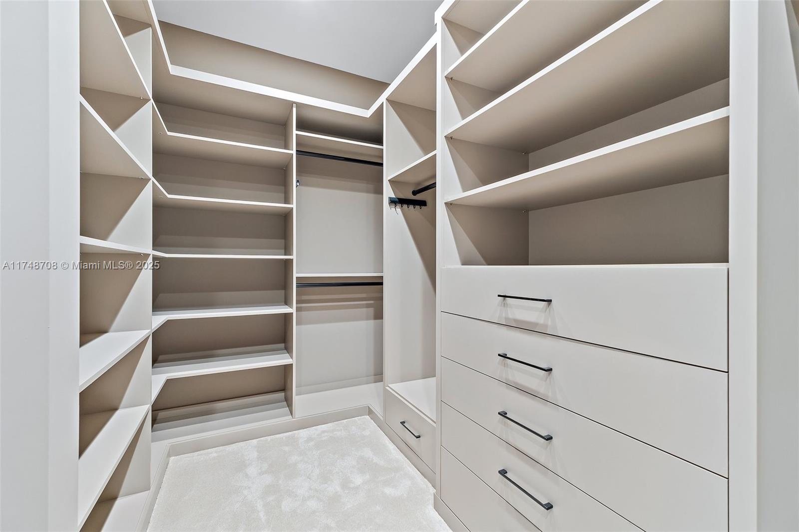 226 Bears Clb Dr Jupiter, FL 33477