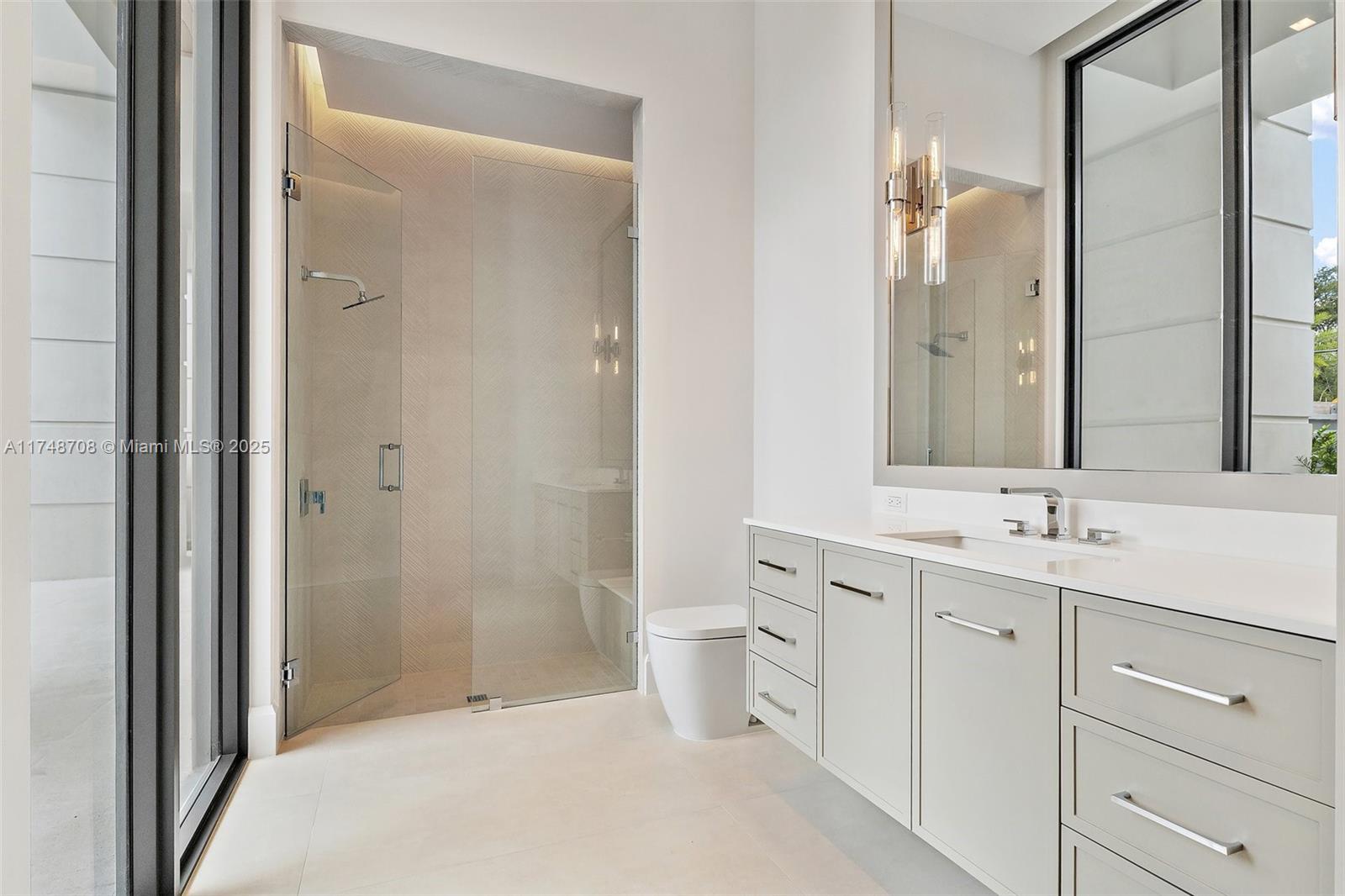 226 Bears Clb Dr Jupiter, FL 33477