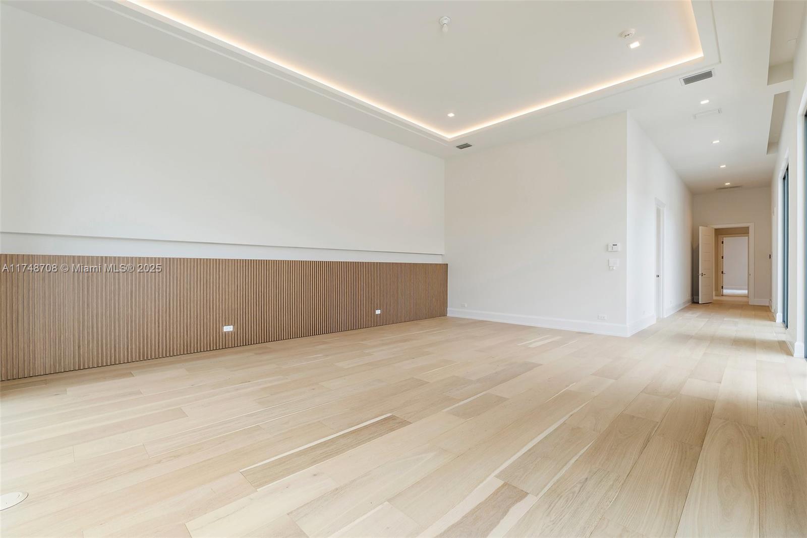 226 Bears Clb Dr Jupiter, FL 33477