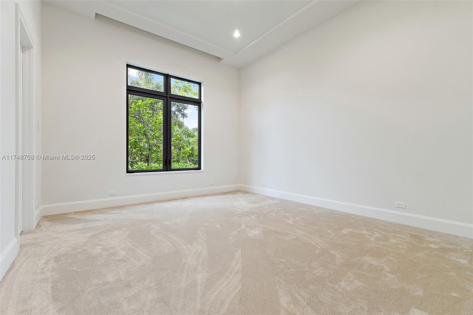 226 Bears Clb Dr Jupiter, FL 33477