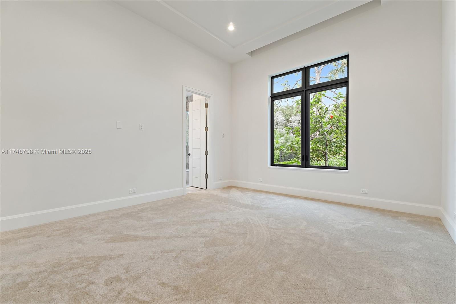 226 Bears Clb Dr Jupiter, FL 33477