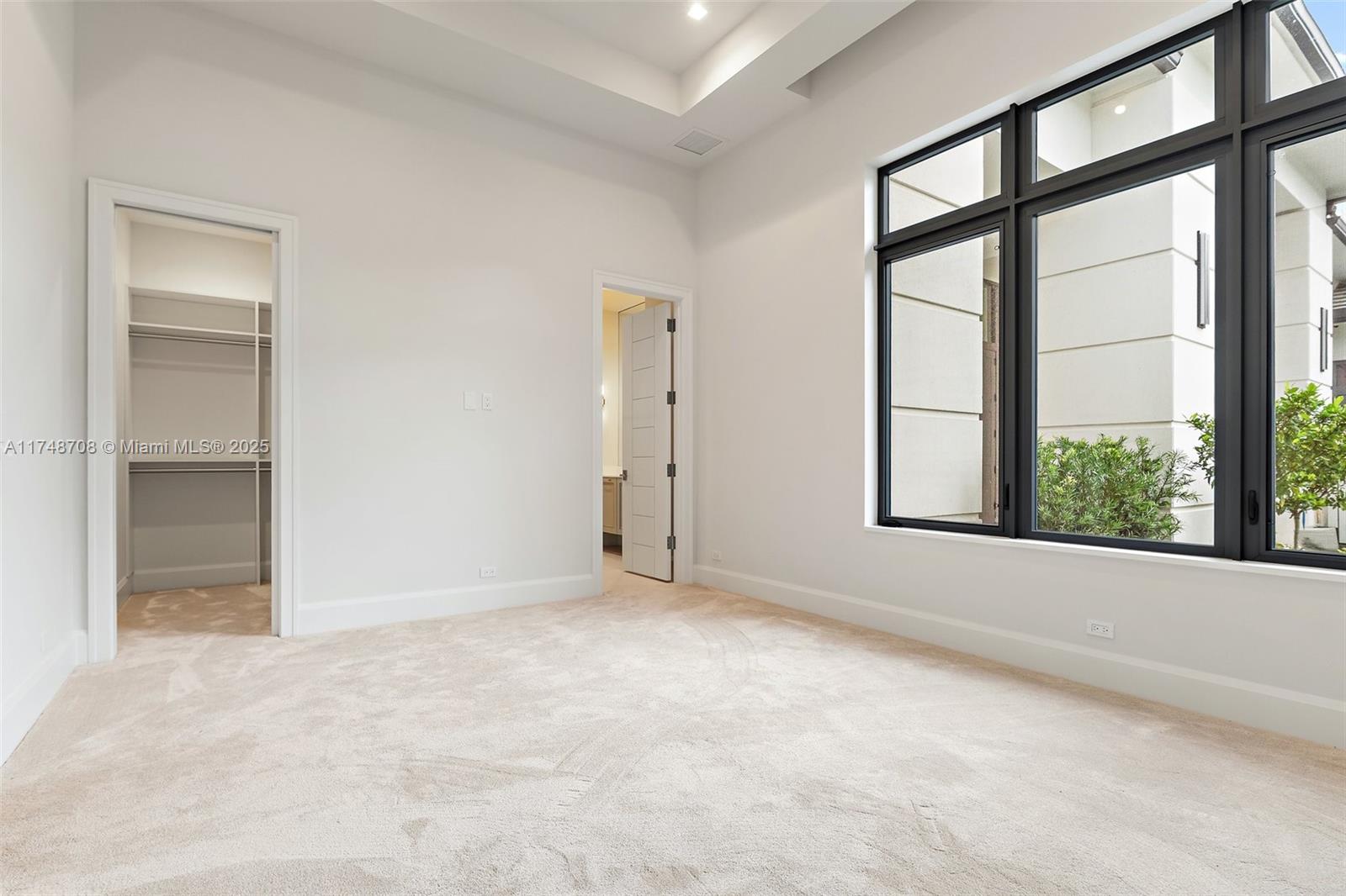 226 Bears Clb Dr Jupiter, FL 33477