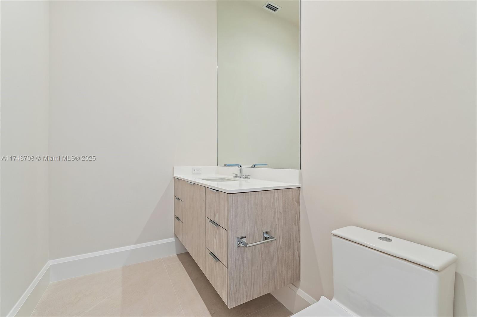 226 Bears Clb Dr Jupiter, FL 33477