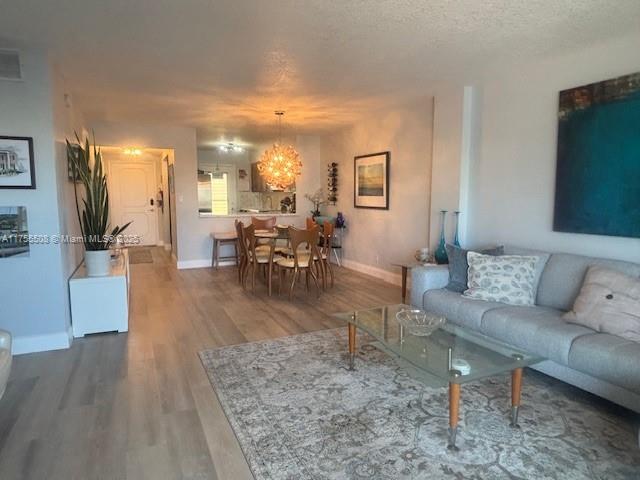 image Park Layne Towers Condo19
