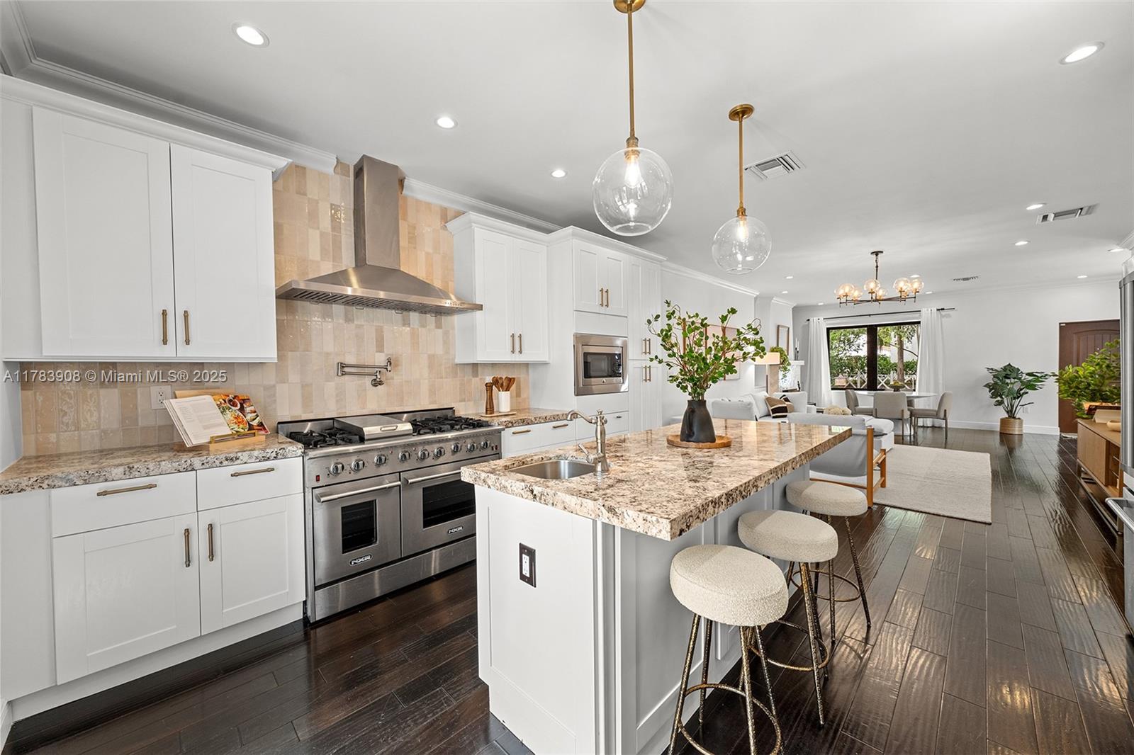 146 NE 47th St Miami, FL 33137