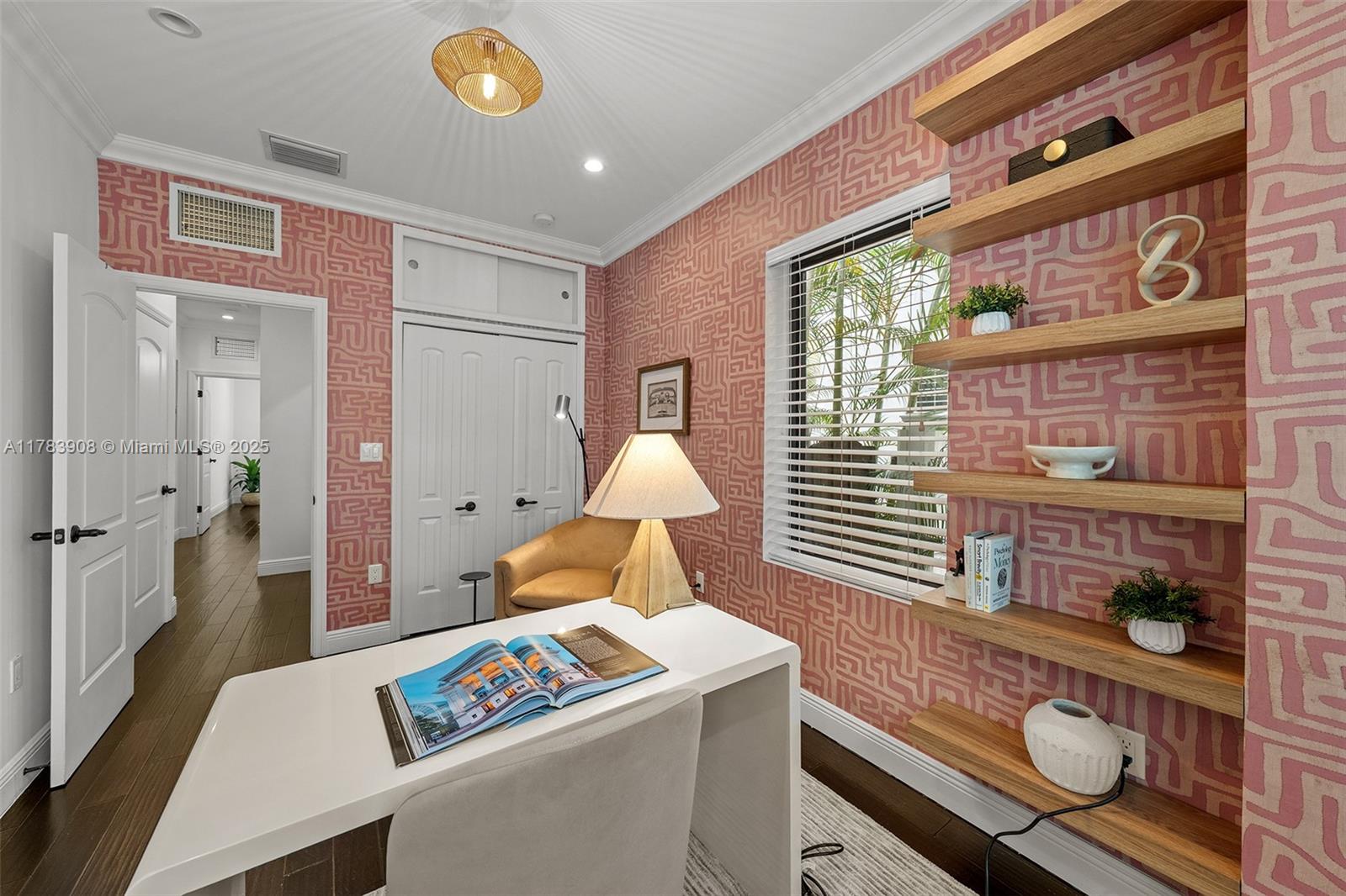 146 NE 47th St Miami, FL 33137