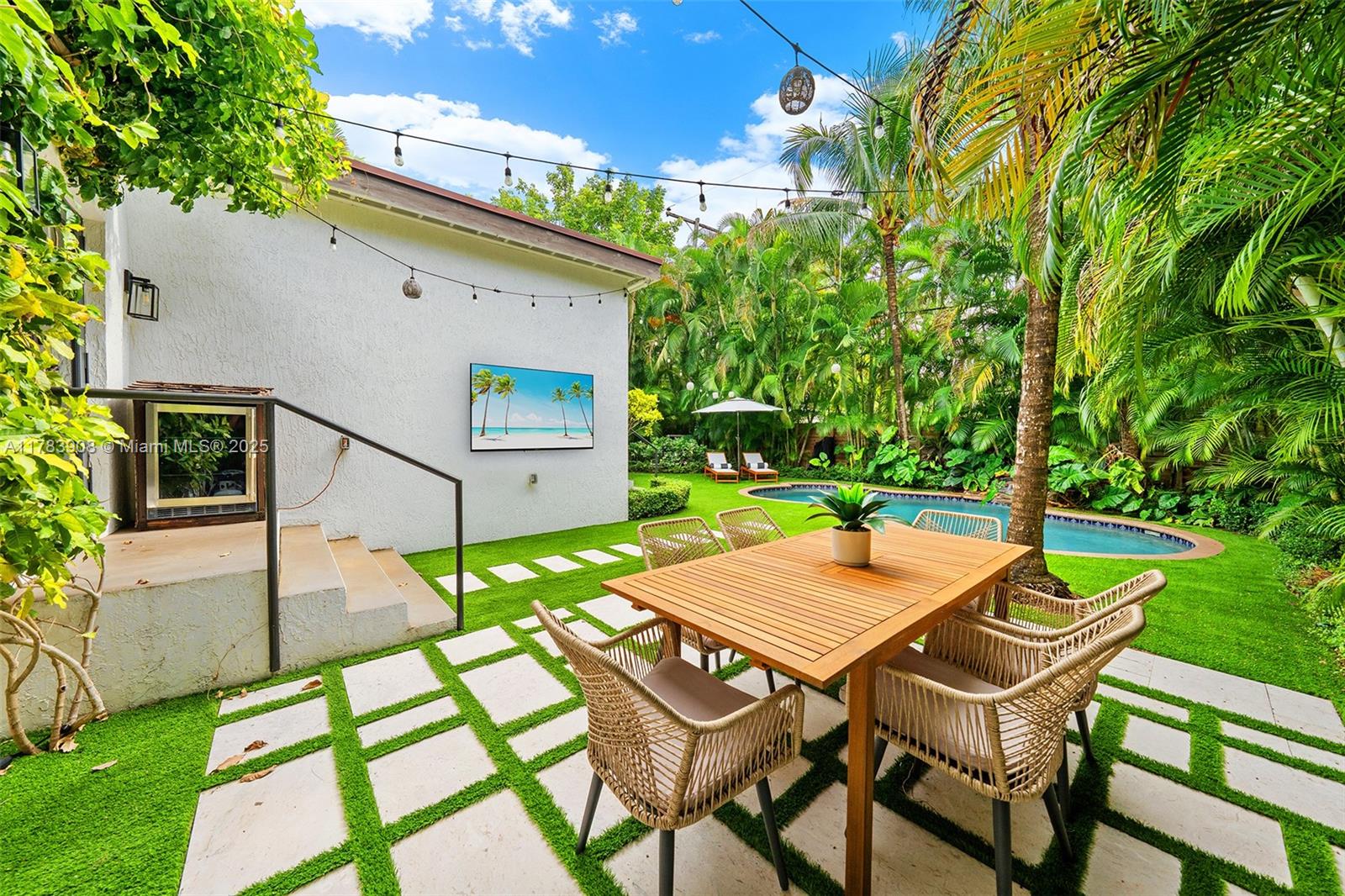 146 NE 47th St Miami, FL 33137