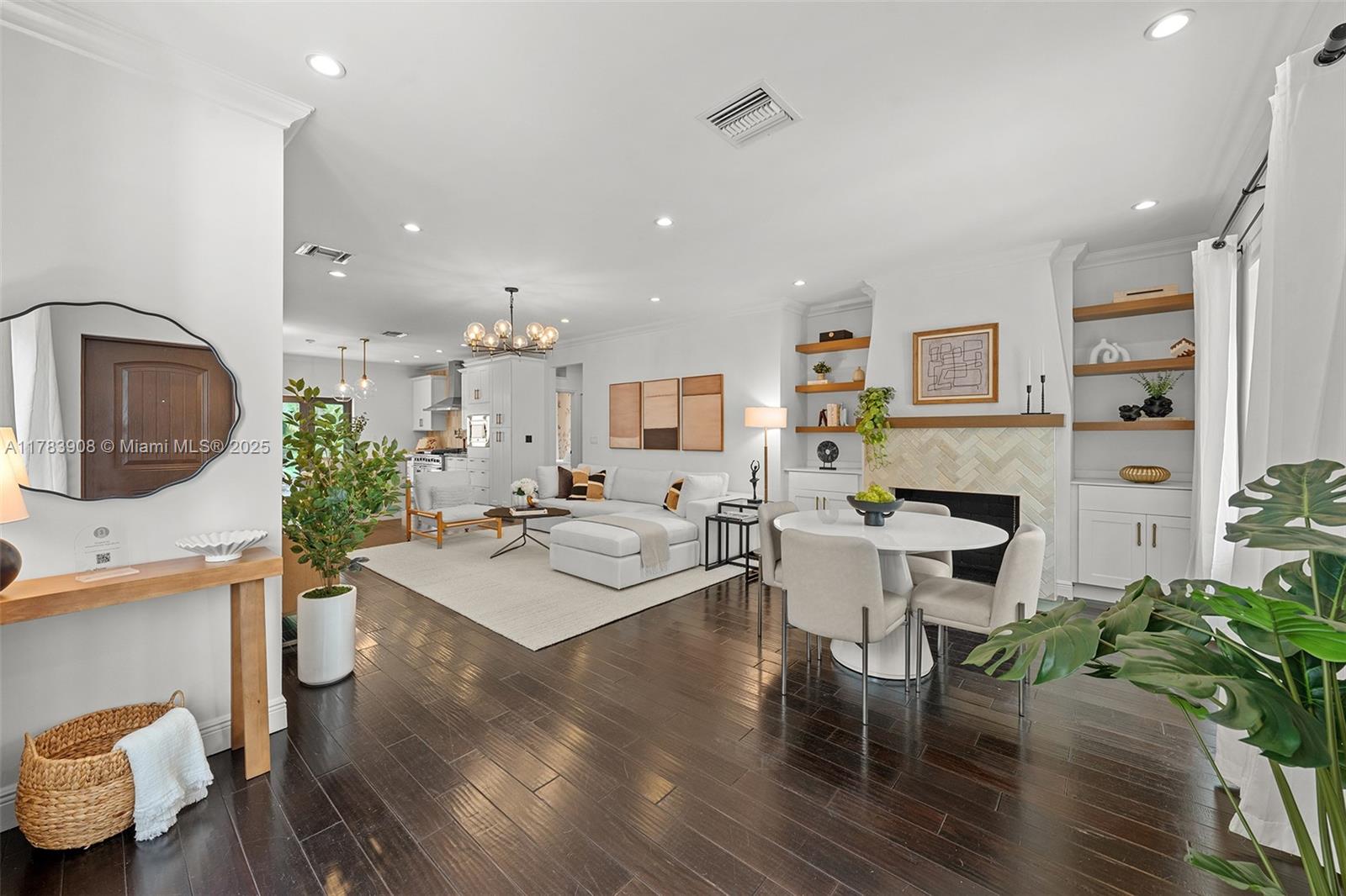 146 NE 47th St Miami, FL 33137