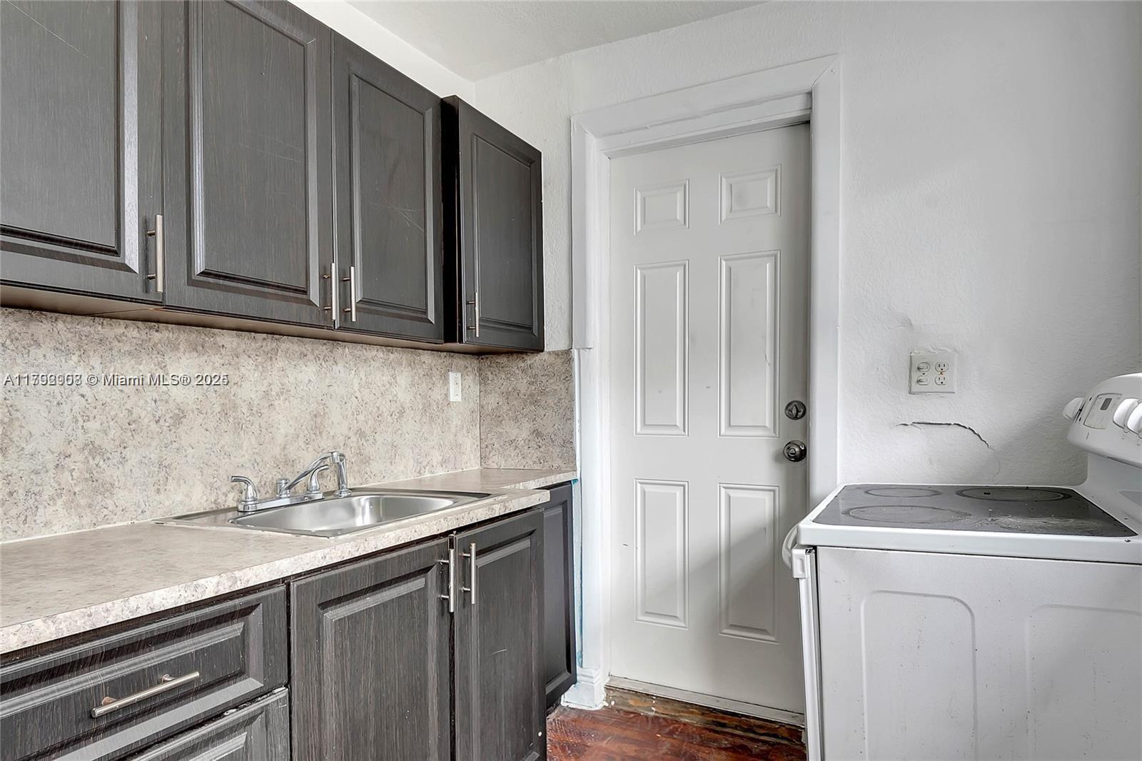 5422 NW 5th Ave,Miami, FL 33127