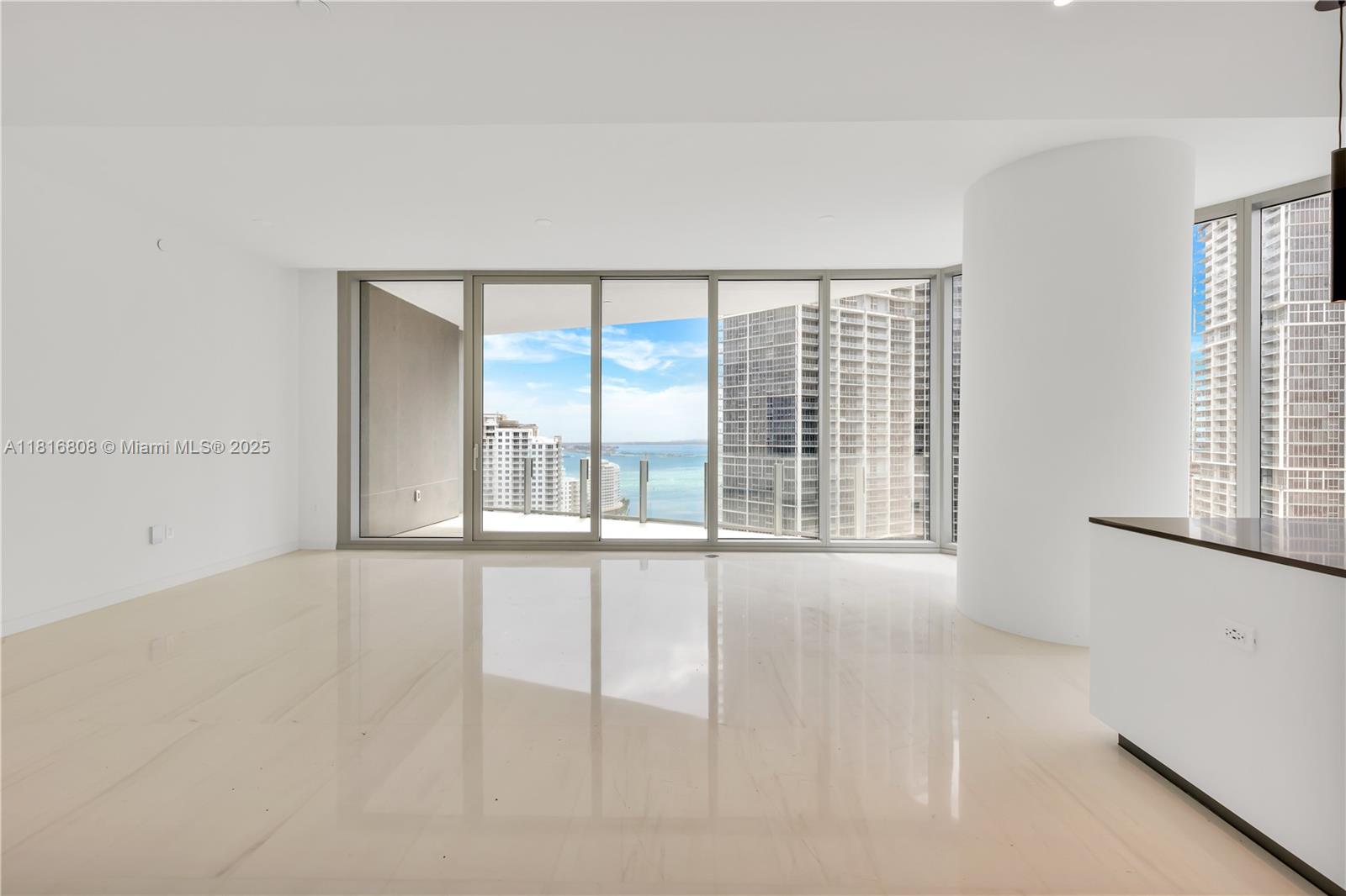 image Aston Martin Residences12