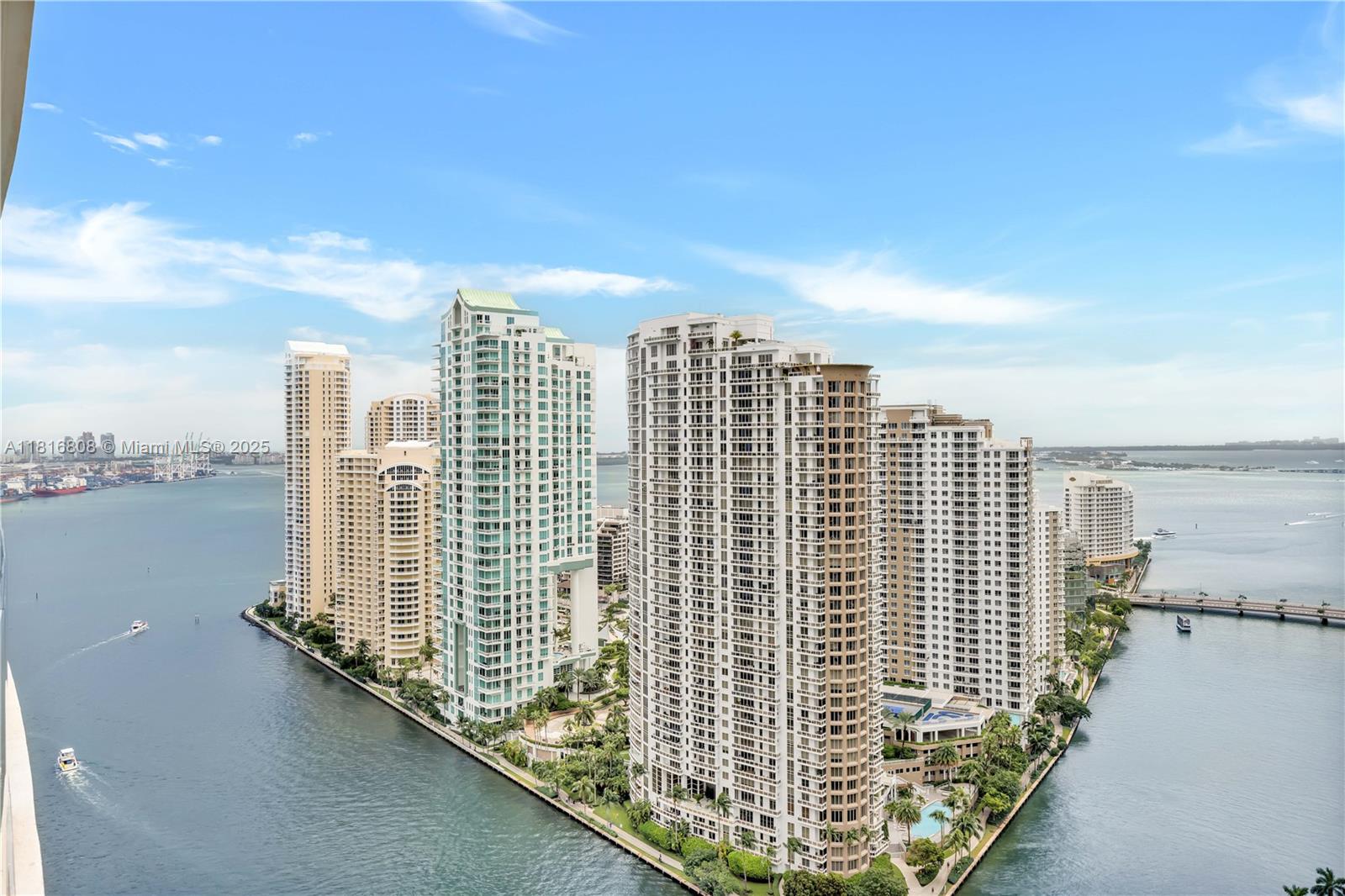 image Aston Martin Residences1