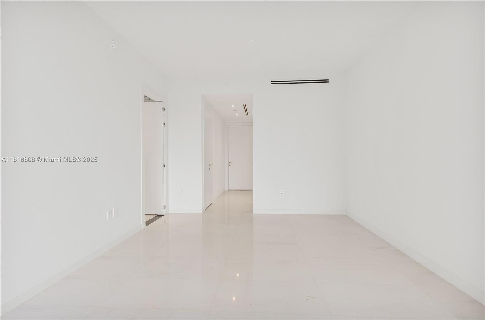 image Aston Martin Residences20