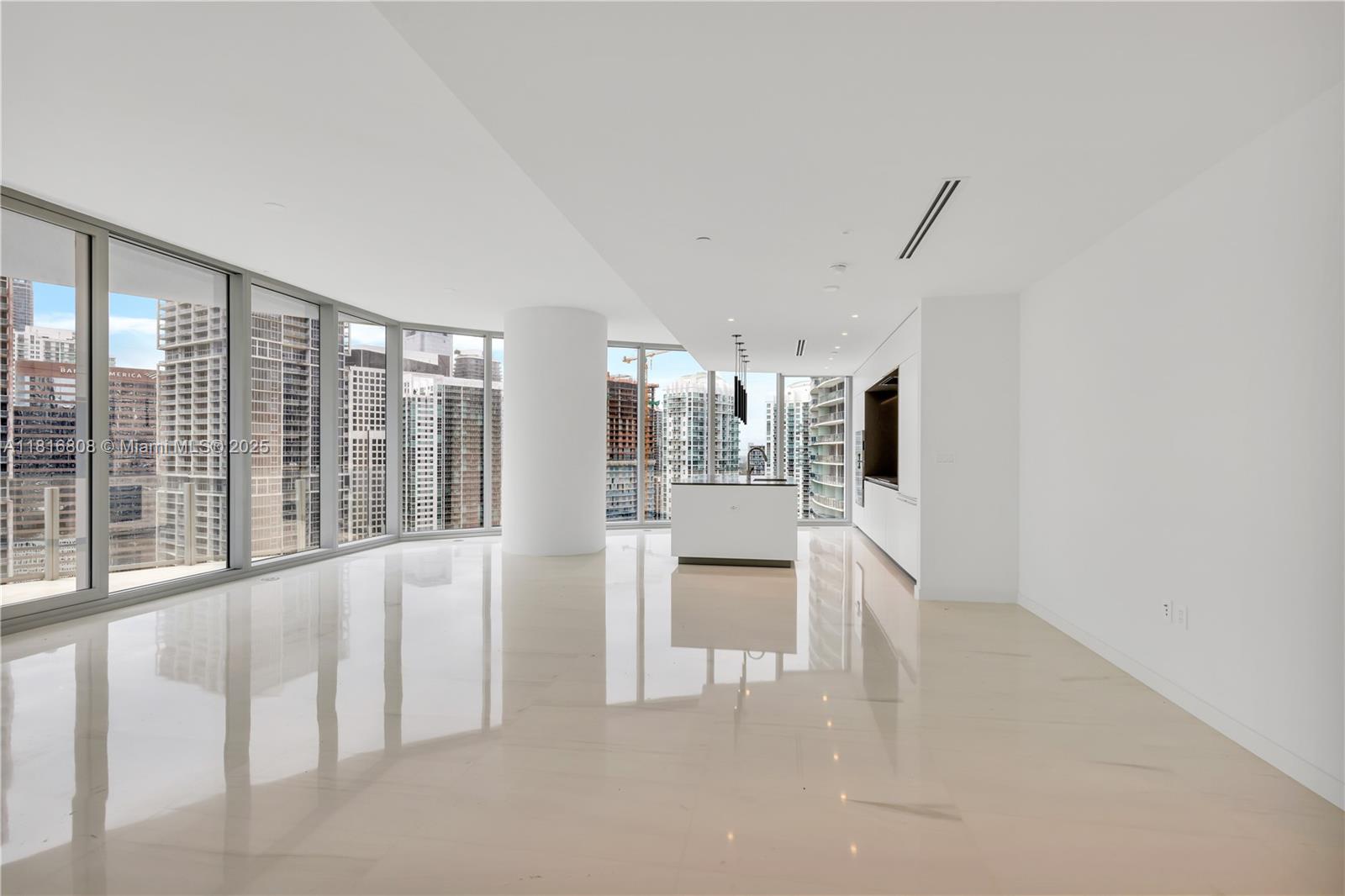 image Aston Martin Residences7