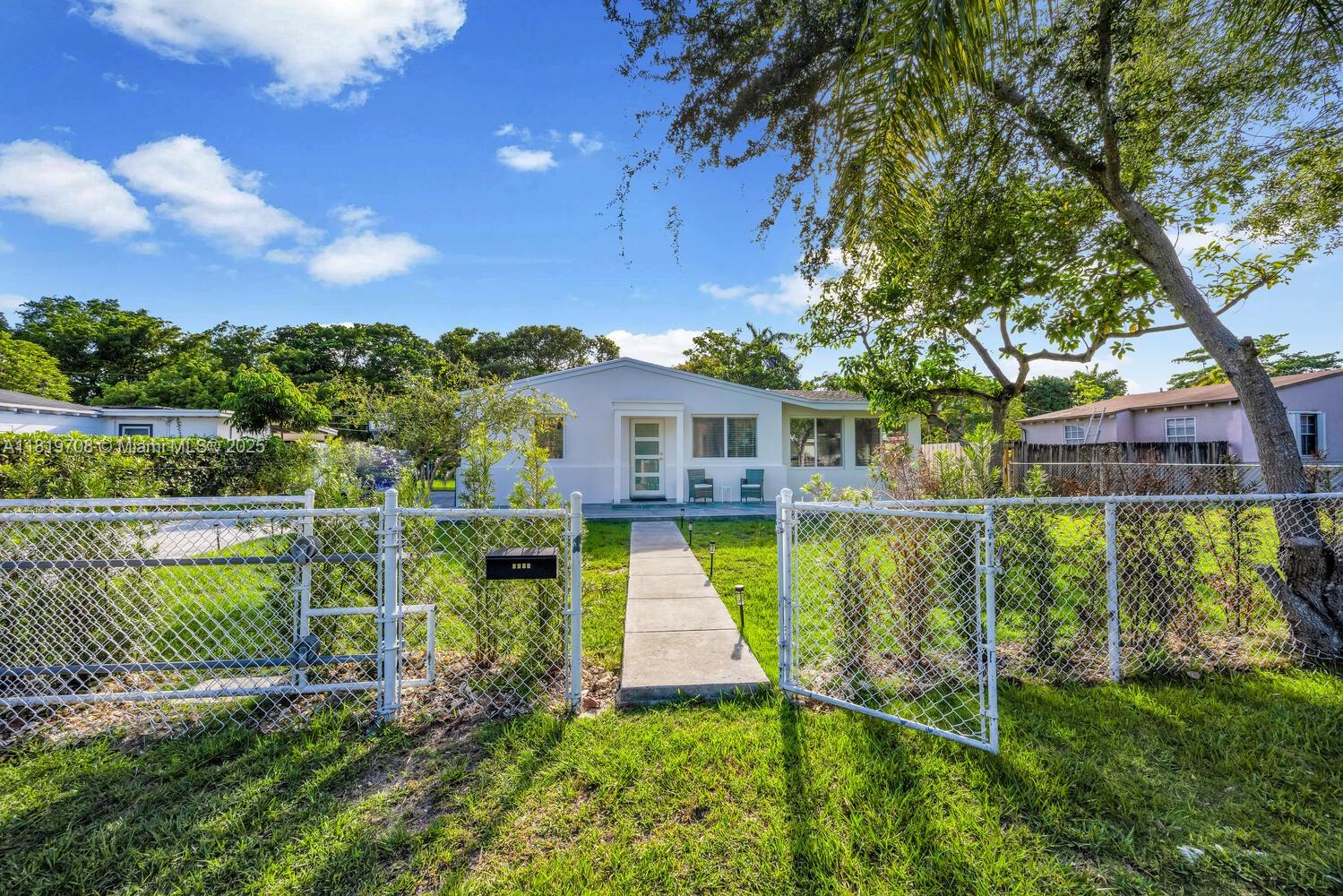 6700 SW 62nd Ct #na,South Miami, FL 33143