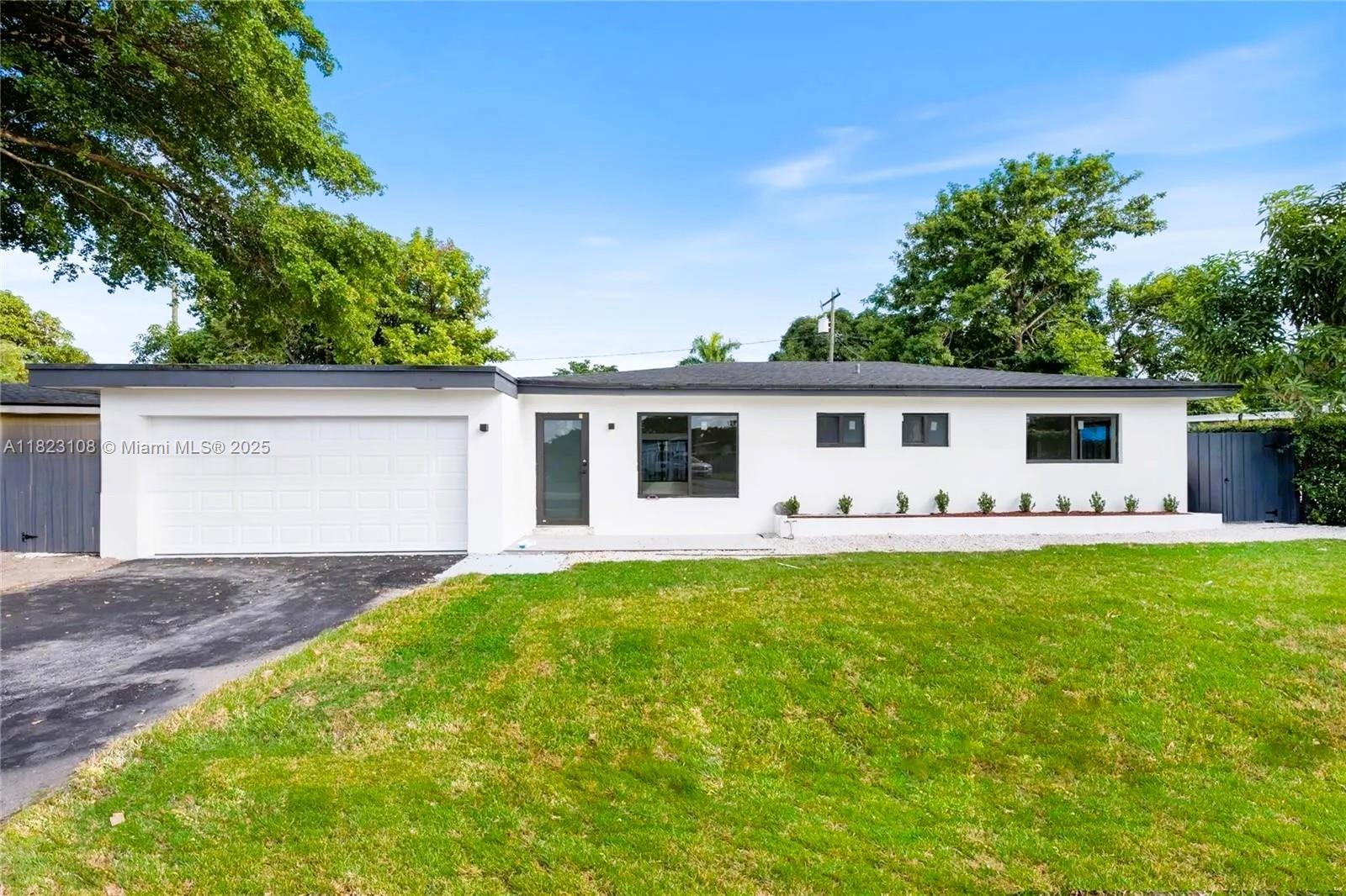 172 SW 35th Ter