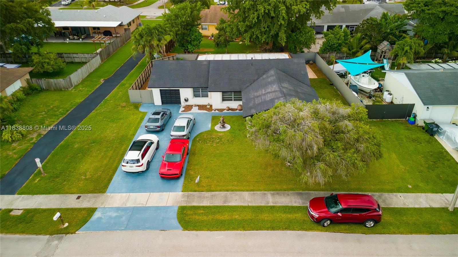 906 Cardinal Pl