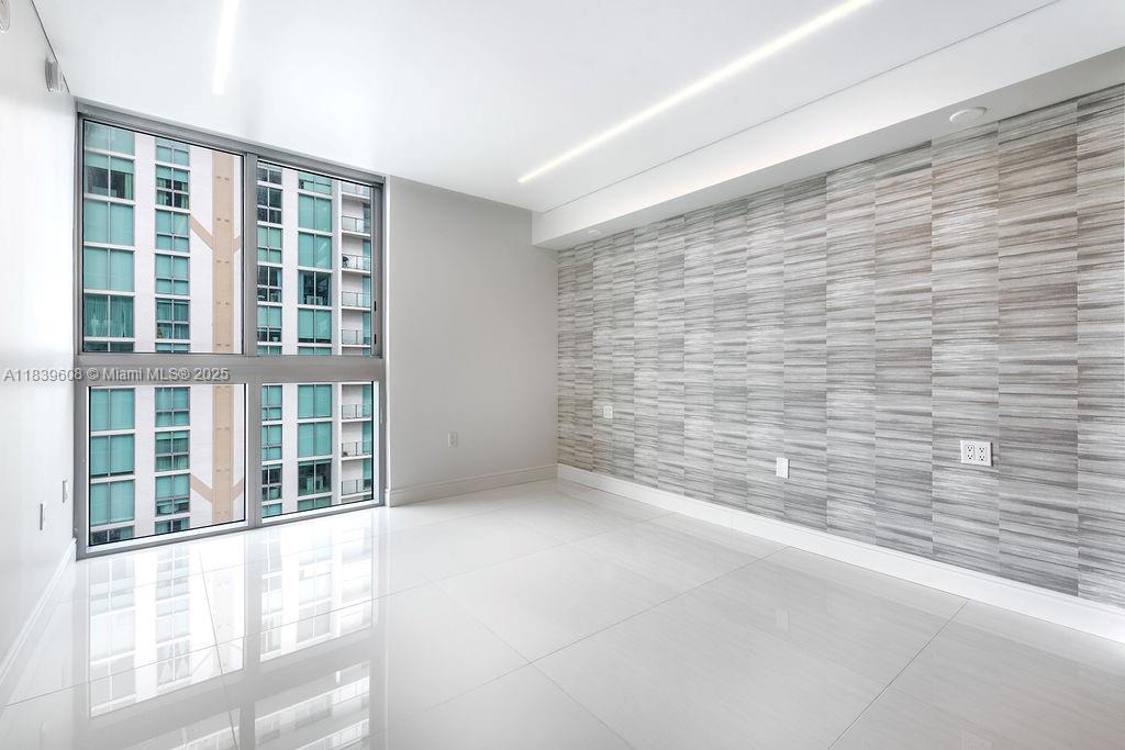 image Parque Towers Condo15