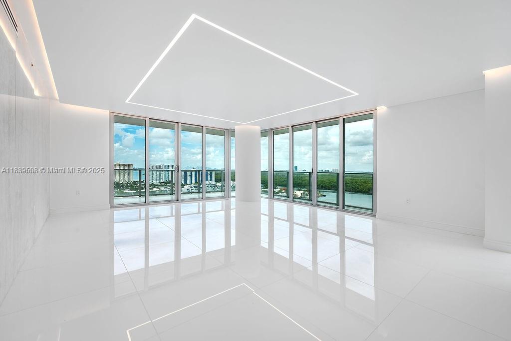 image Parque Towers Condo16