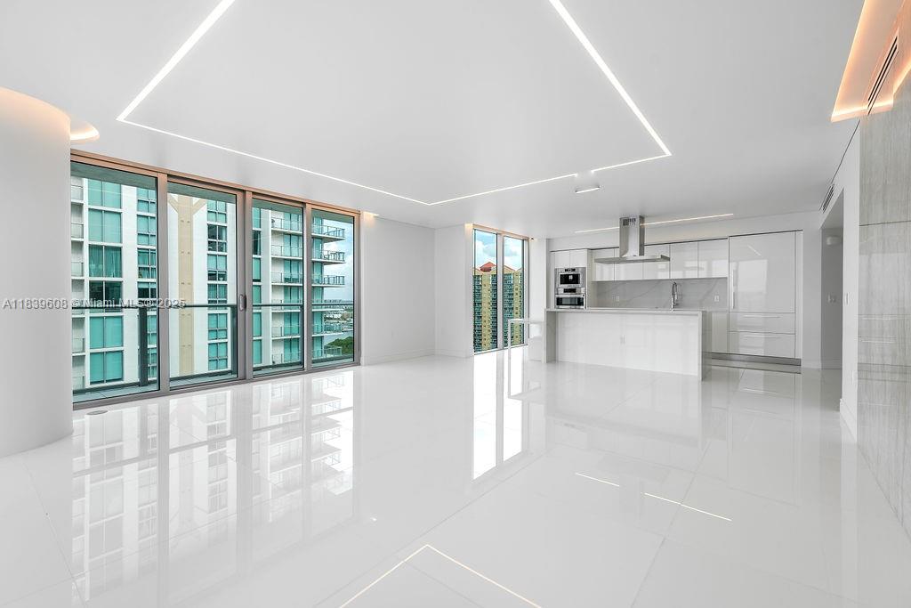 image Parque Towers Condo2