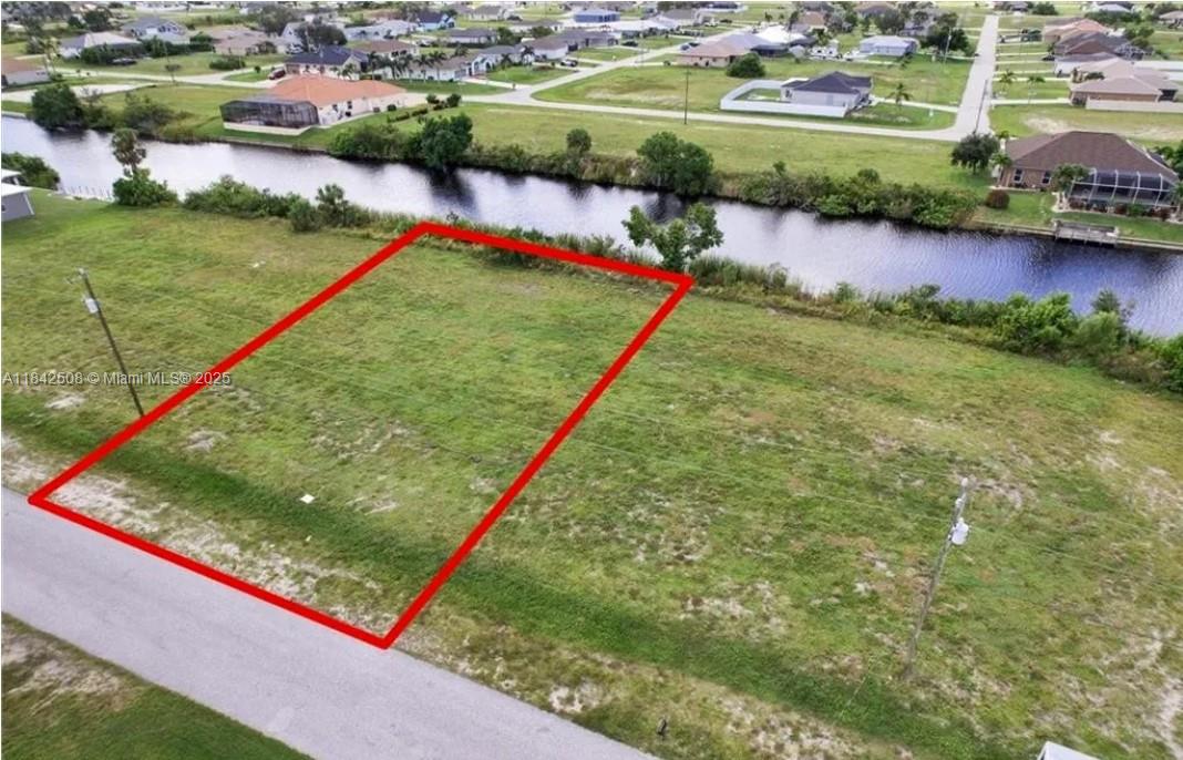1028th Nw 18th Ter