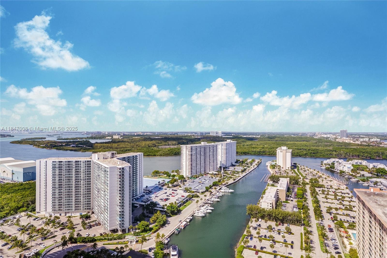 15901 Collins Ave #2805
