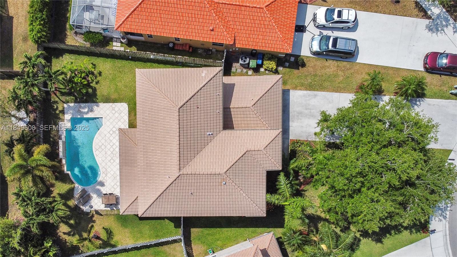 1570 Elm Grv Rd Weston, FL 33327