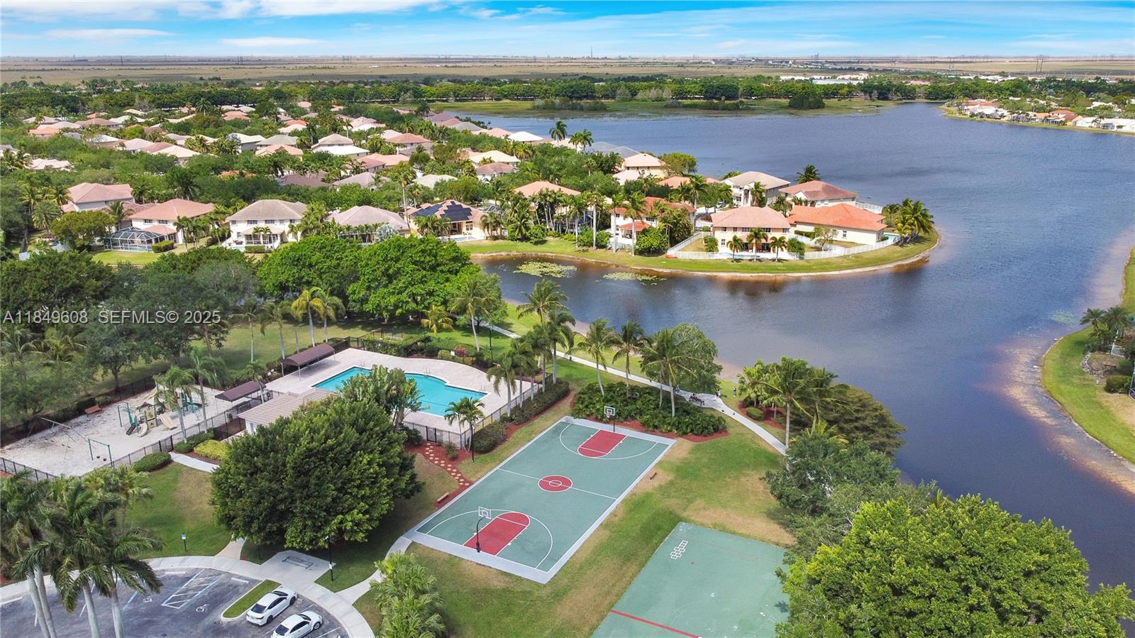 1570 Elm Grv Rd Weston, FL 33327