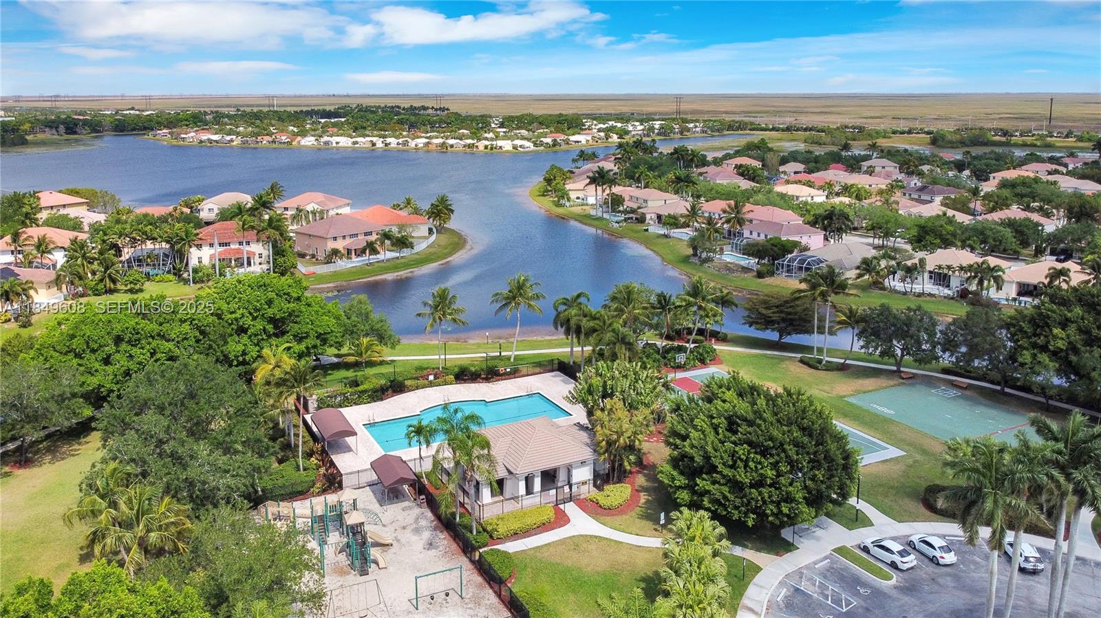 1570 Elm Grv Rd Weston, FL 33327