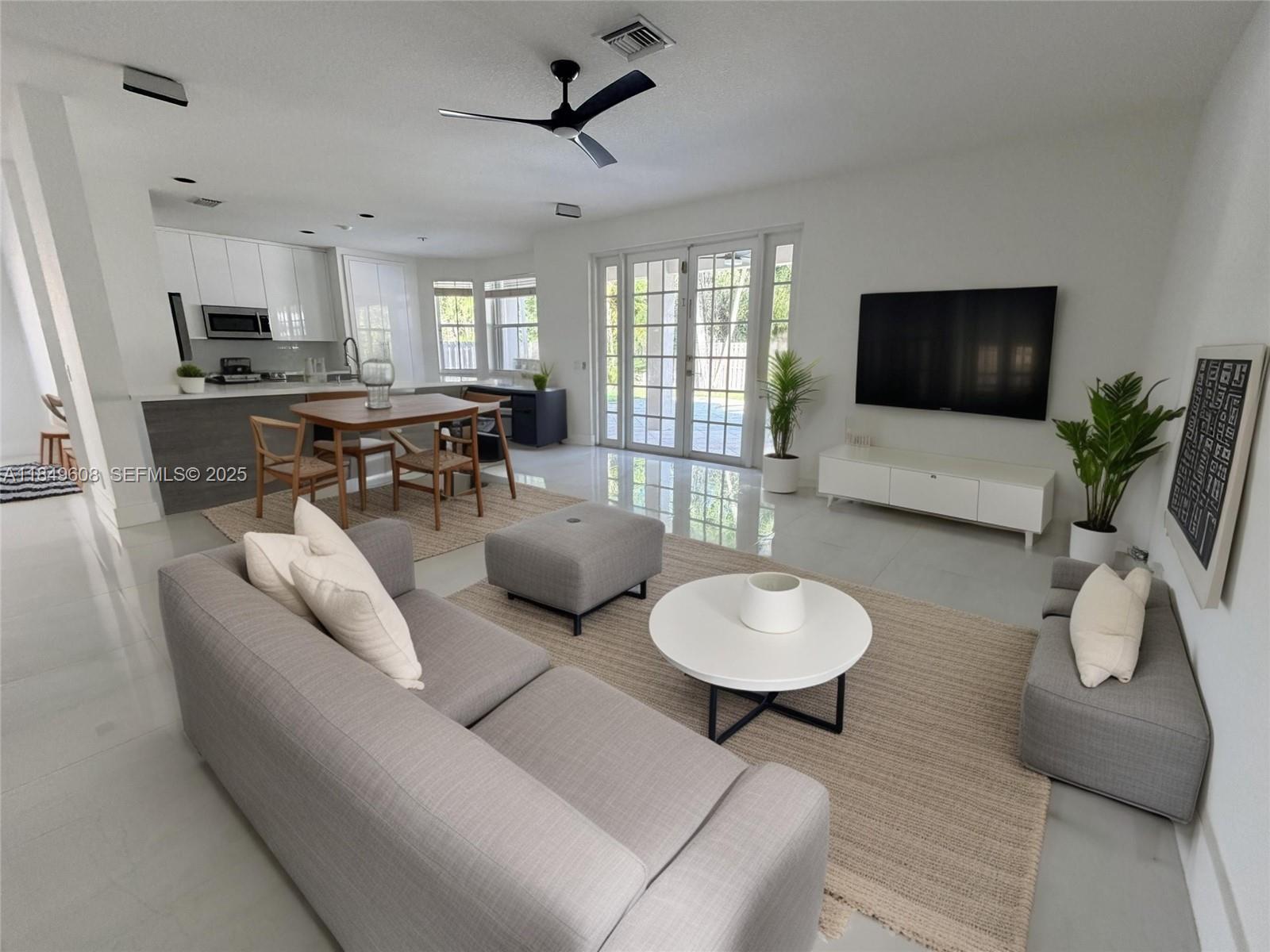 1570 Elm Grv Rd Weston, FL 33327