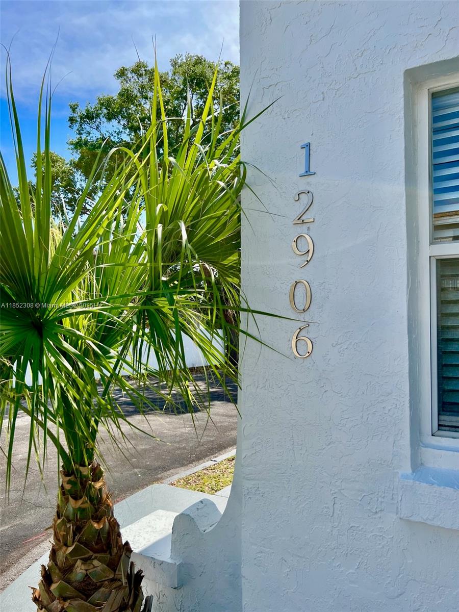 12906 NE 6th Ave #6