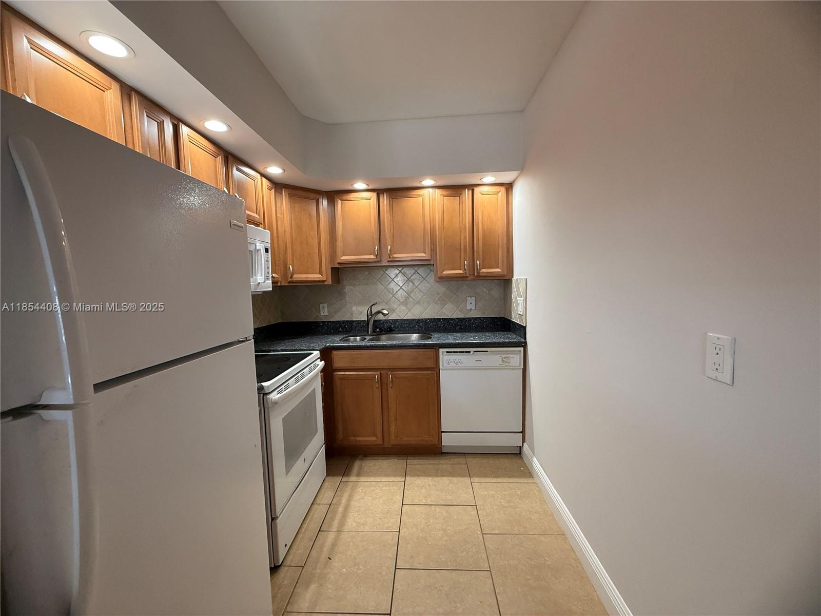 2424 SE 17th Cswy #314B