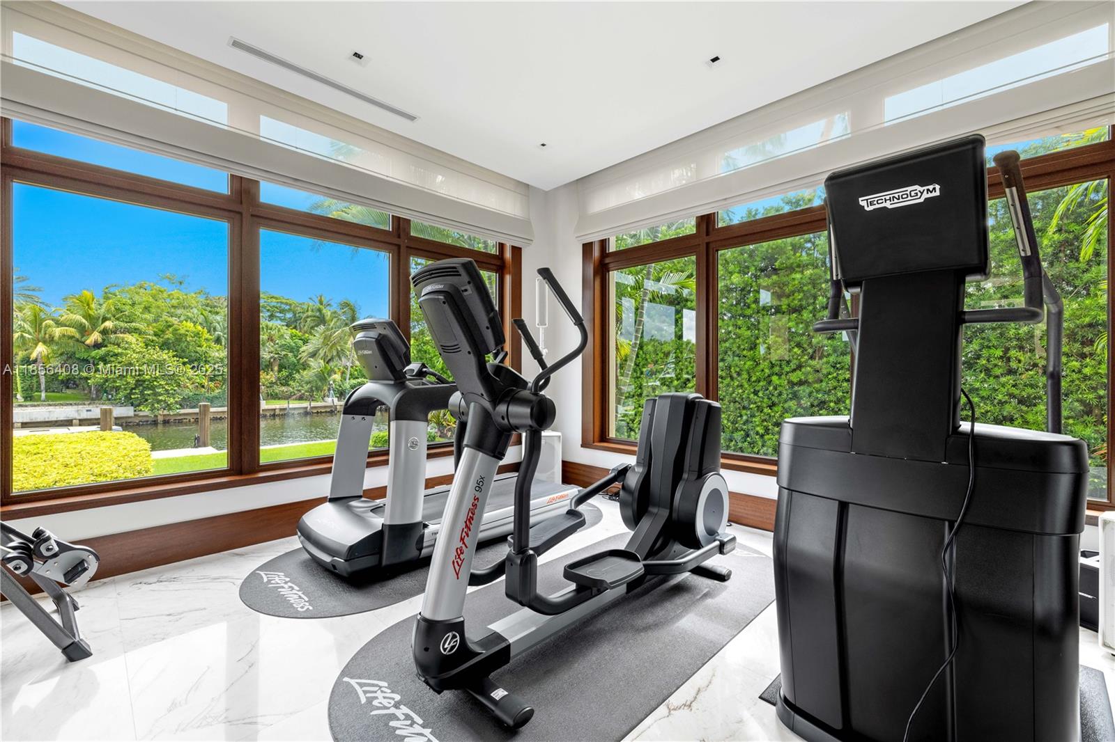 401 Arvida Pkwy #. Coral Gables, FL 33156 401 Arvida Pkwy #. Coral Gables, FL 33156