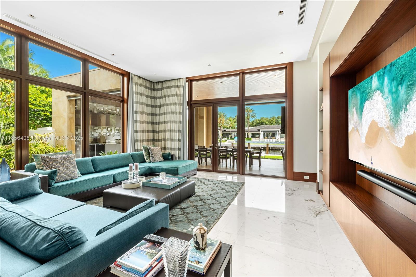 401 Arvida Pkwy #. Coral Gables, FL 33156 401 Arvida Pkwy #. Coral Gables, FL 33156