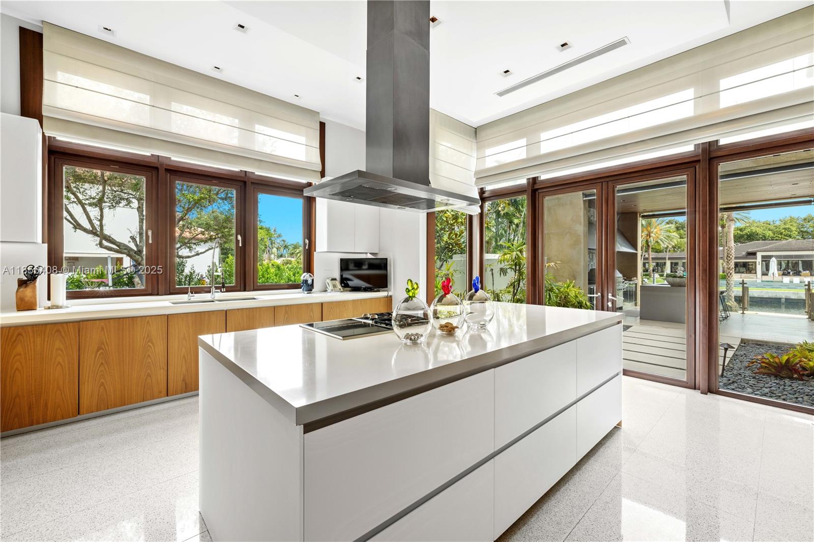 401 Arvida Pkwy #. Coral Gables, FL 33156 401 Arvida Pkwy #. Coral Gables, FL 33156