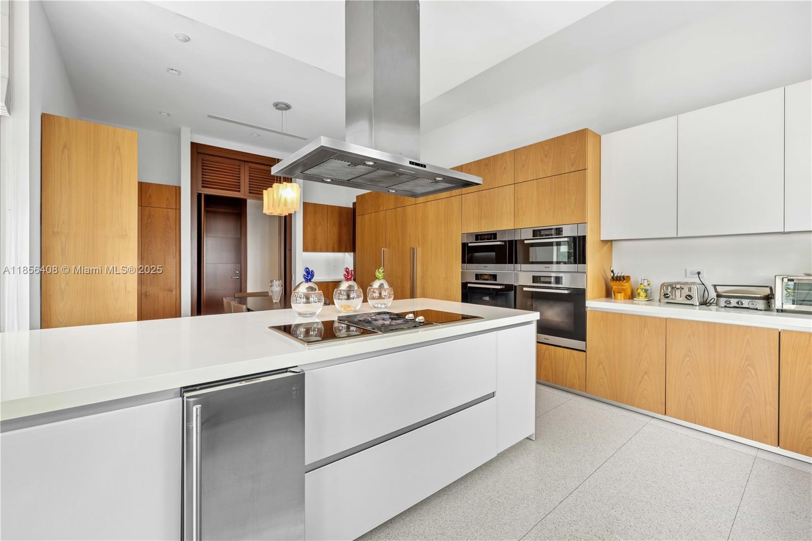 401 Arvida Pkwy #. Coral Gables, FL 33156 401 Arvida Pkwy #. Coral Gables, FL 33156