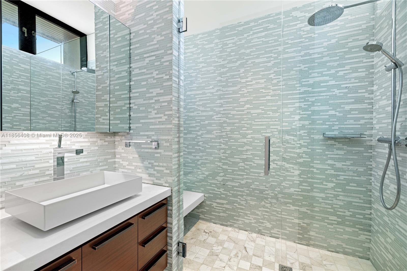 401 Arvida Pkwy #. Coral Gables, FL 33156 401 Arvida Pkwy #. Coral Gables, FL 33156