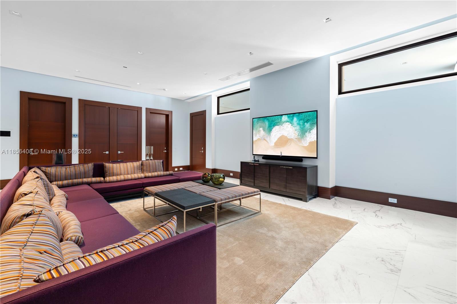 401 Arvida Pkwy #. Coral Gables, FL 33156 401 Arvida Pkwy #. Coral Gables, FL 33156