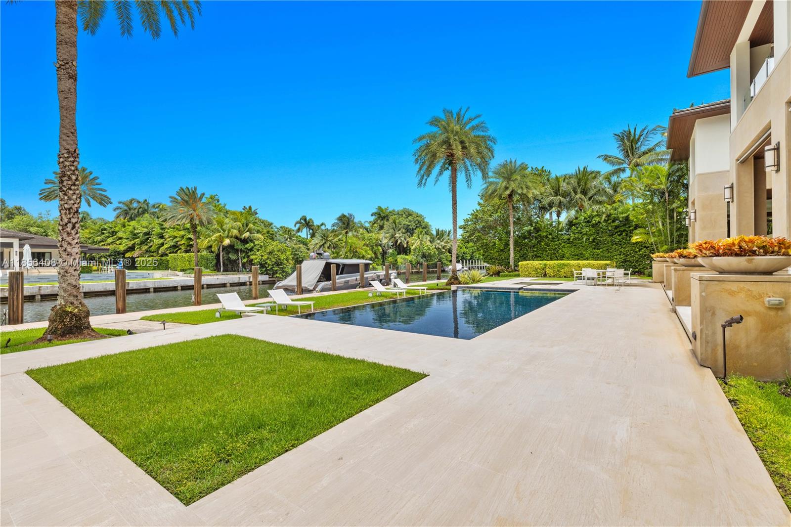 401 Arvida Pkwy #. Coral Gables, FL 33156 401 Arvida Pkwy #. Coral Gables, FL 33156