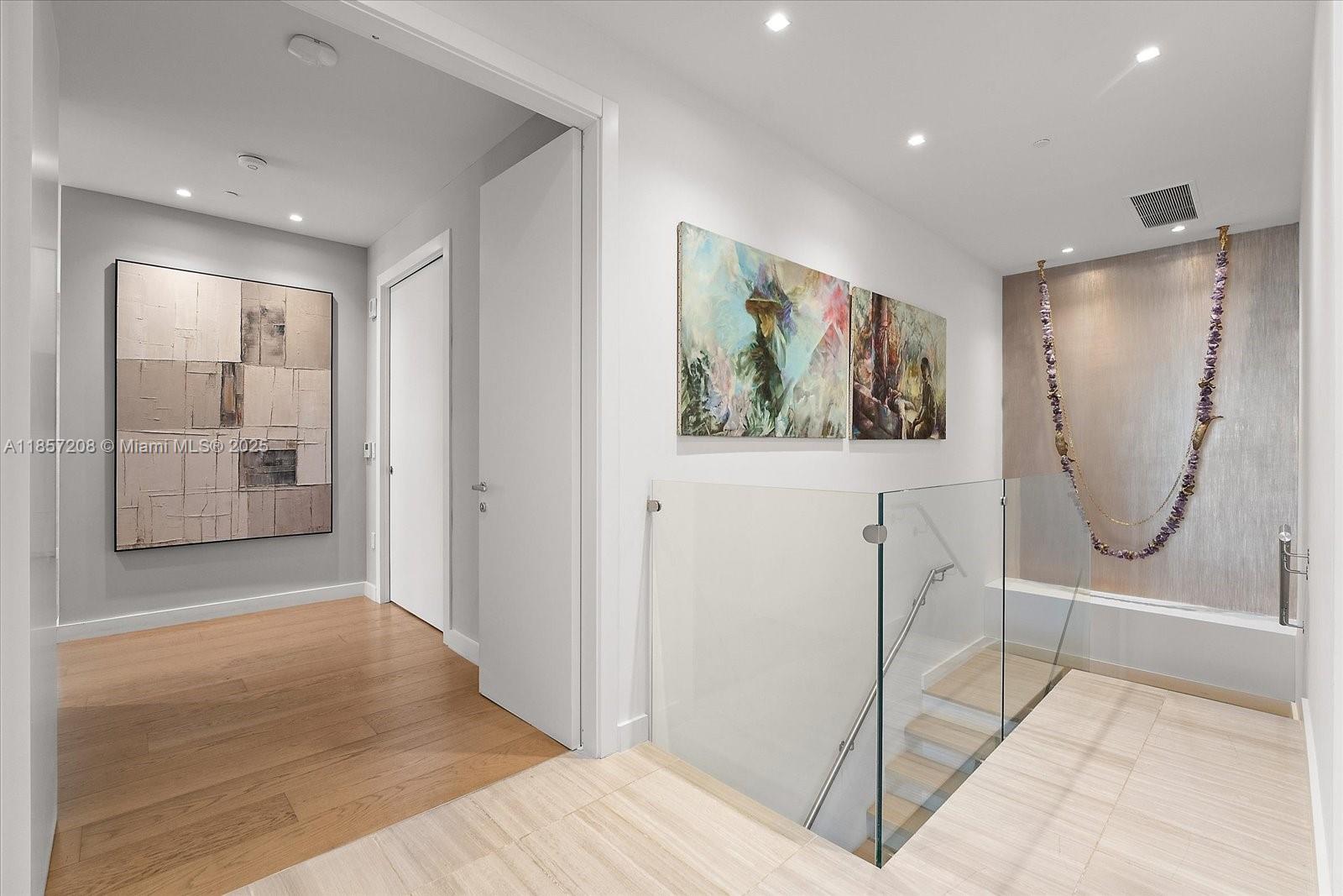 image Ritz Carlton Residences11