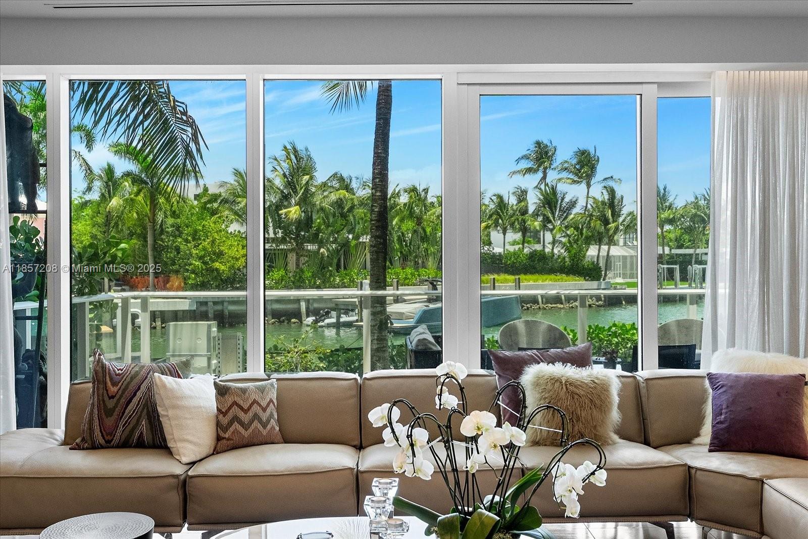 image Ritz Carlton Residences1