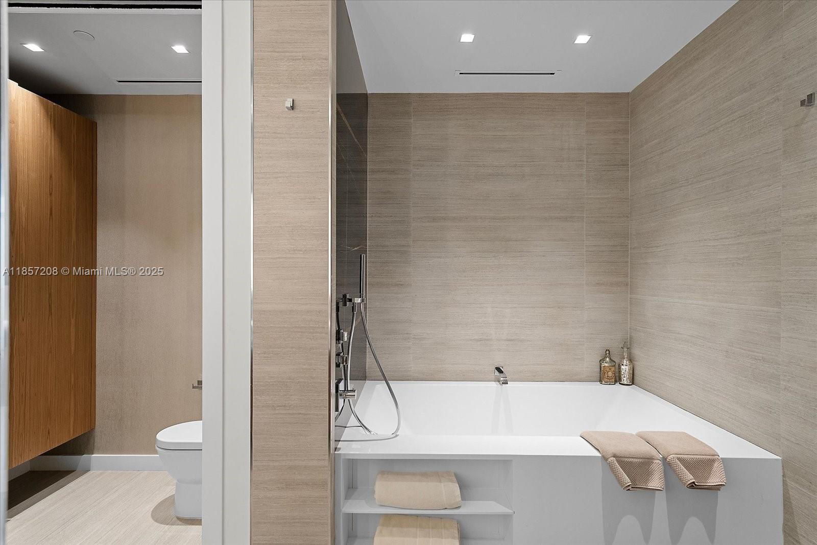 image Ritz Carlton Residences20