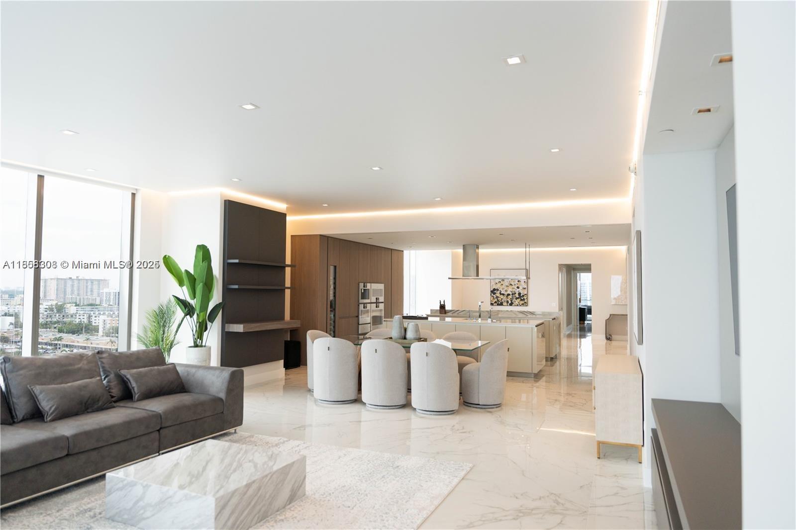 image Turnberry Ocean Club2