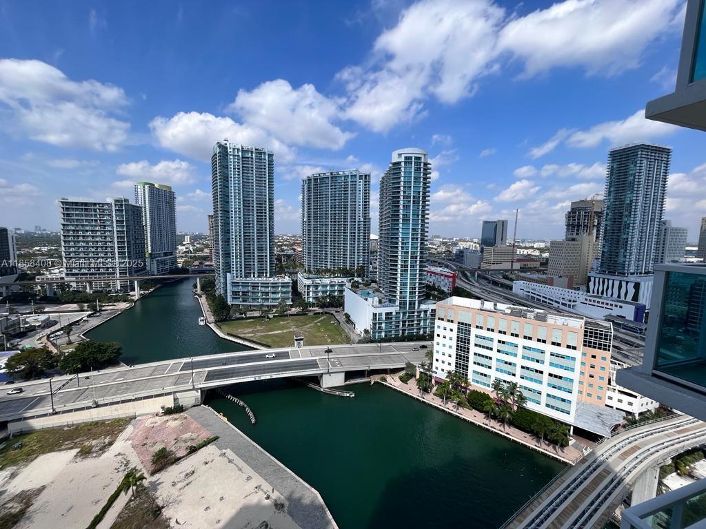 image Brickell On The River N15