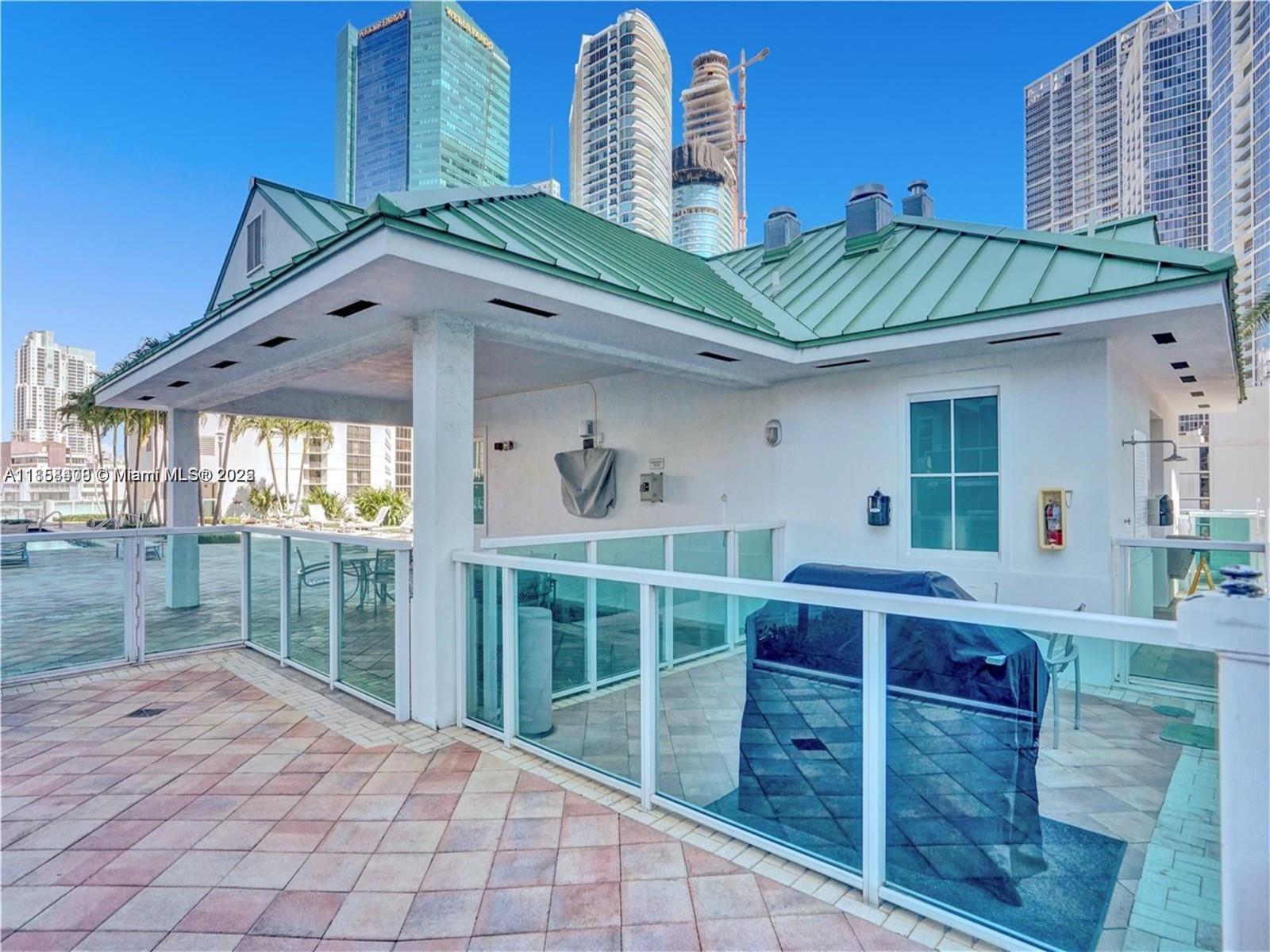image Brickell On The River N22