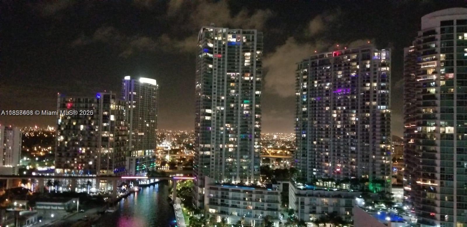 image Brickell On The River N41