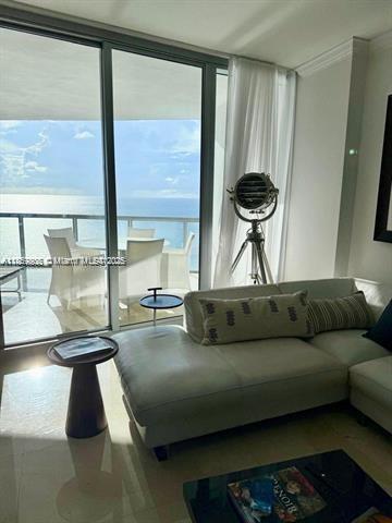 image Jade Ocean Condo10