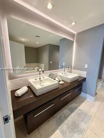 image Jade Ocean Condo14