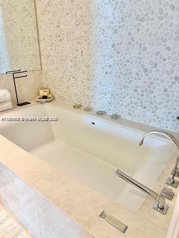 image Jade Ocean Condo15