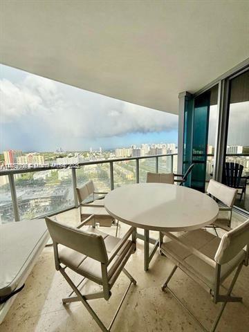 image Jade Ocean Condo22
